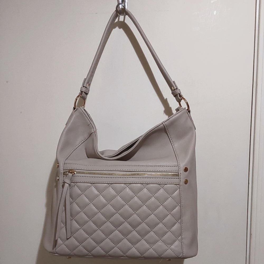 🌺 NEW Beige Carry-all Bag/Purse